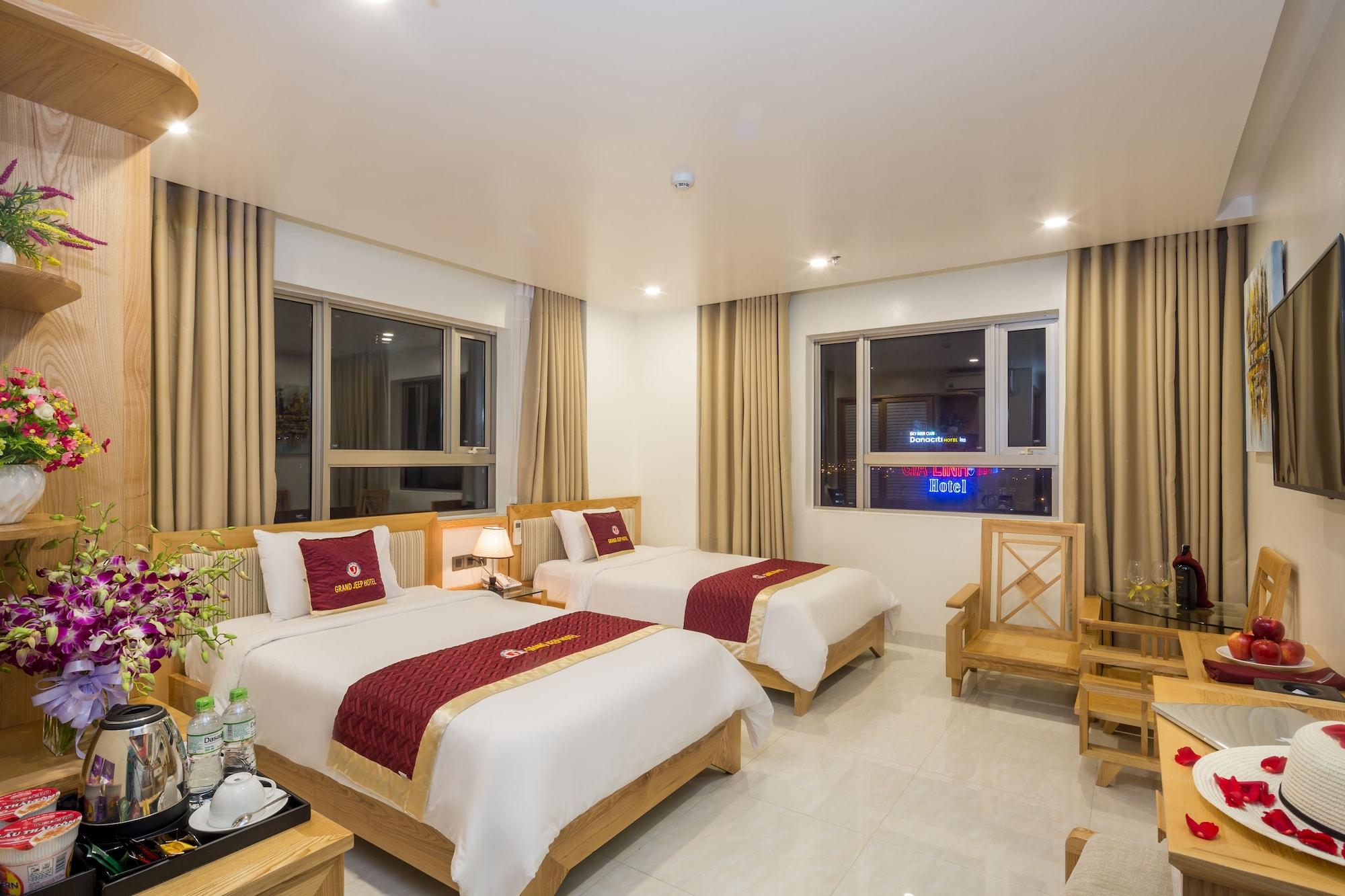 Grand Jeep Hotel Da Nang Buitenkant foto