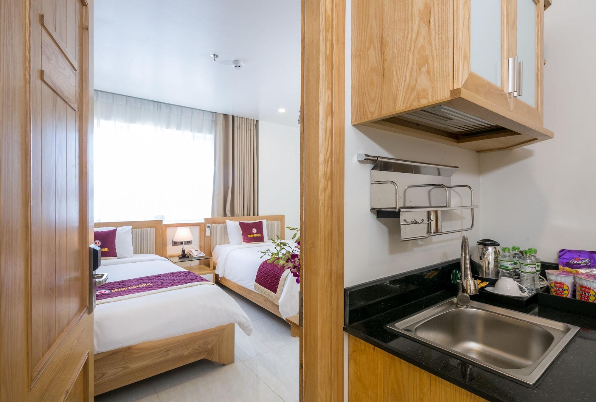 Grand Jeep Hotel Da Nang Buitenkant foto