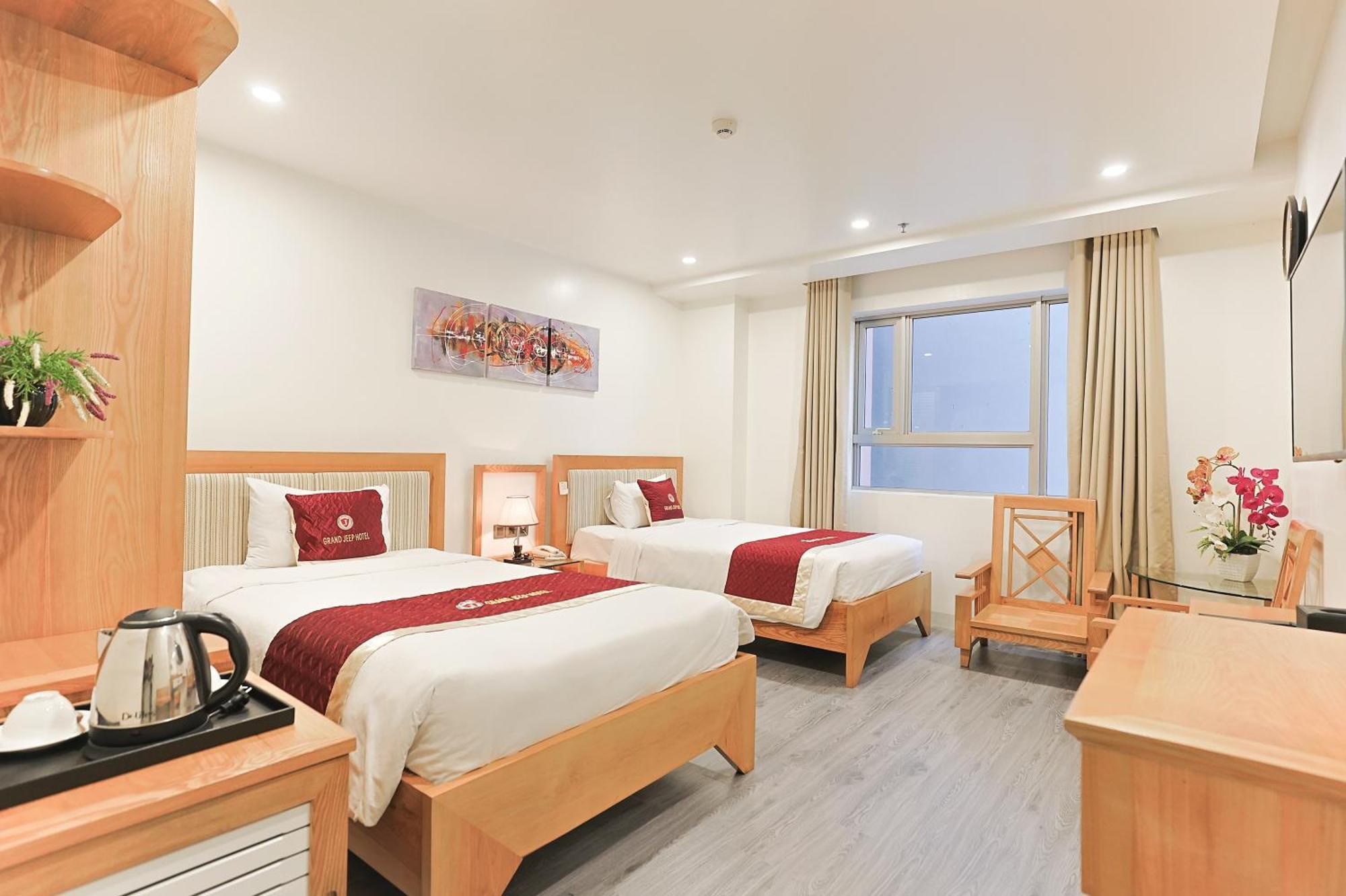 Grand Jeep Hotel Da Nang Buitenkant foto