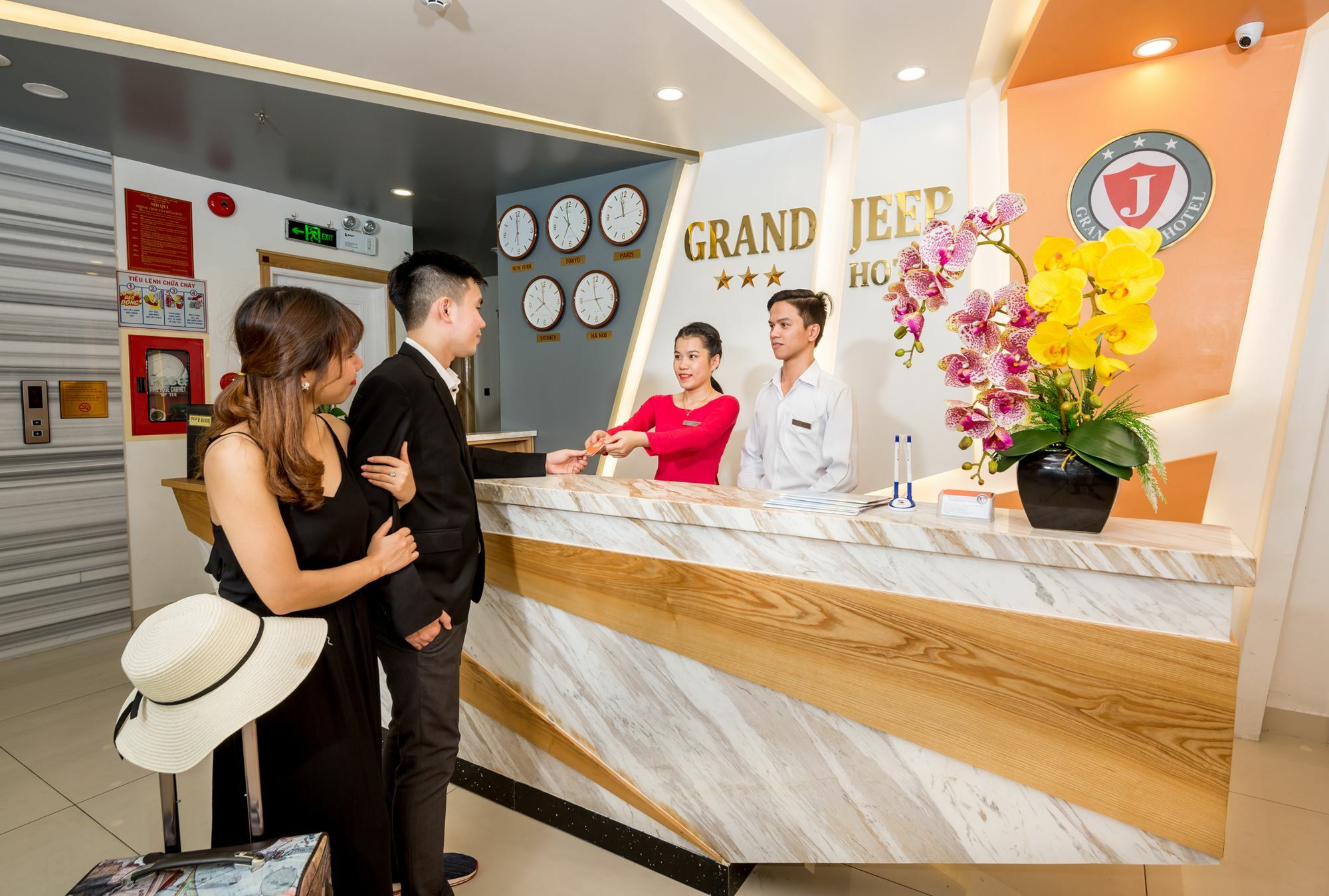 Grand Jeep Hotel Da Nang Buitenkant foto