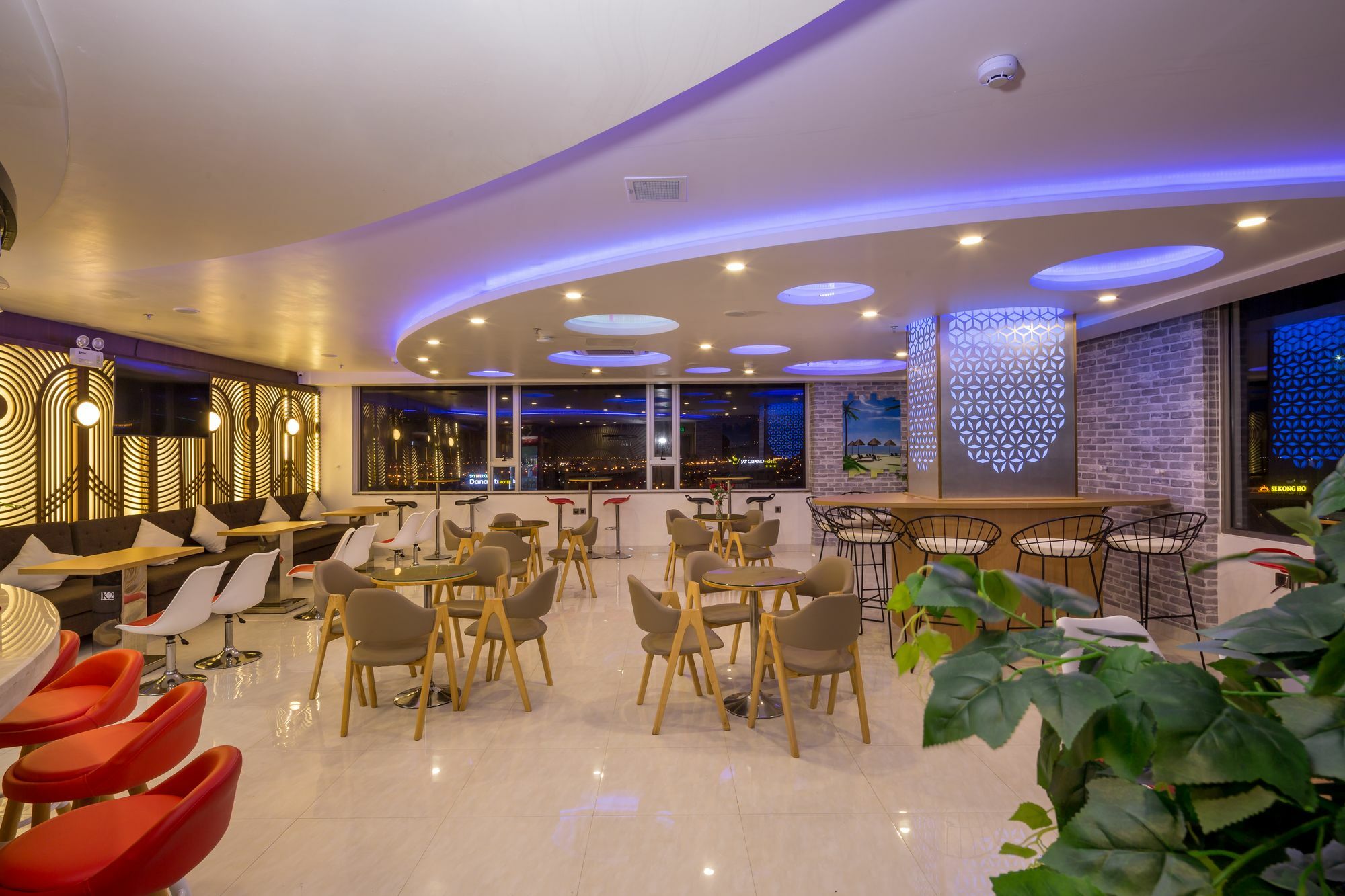 Grand Jeep Hotel Da Nang Buitenkant foto